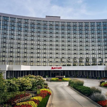 Chicago Marriott Oak Brook Hotel Exterior photo