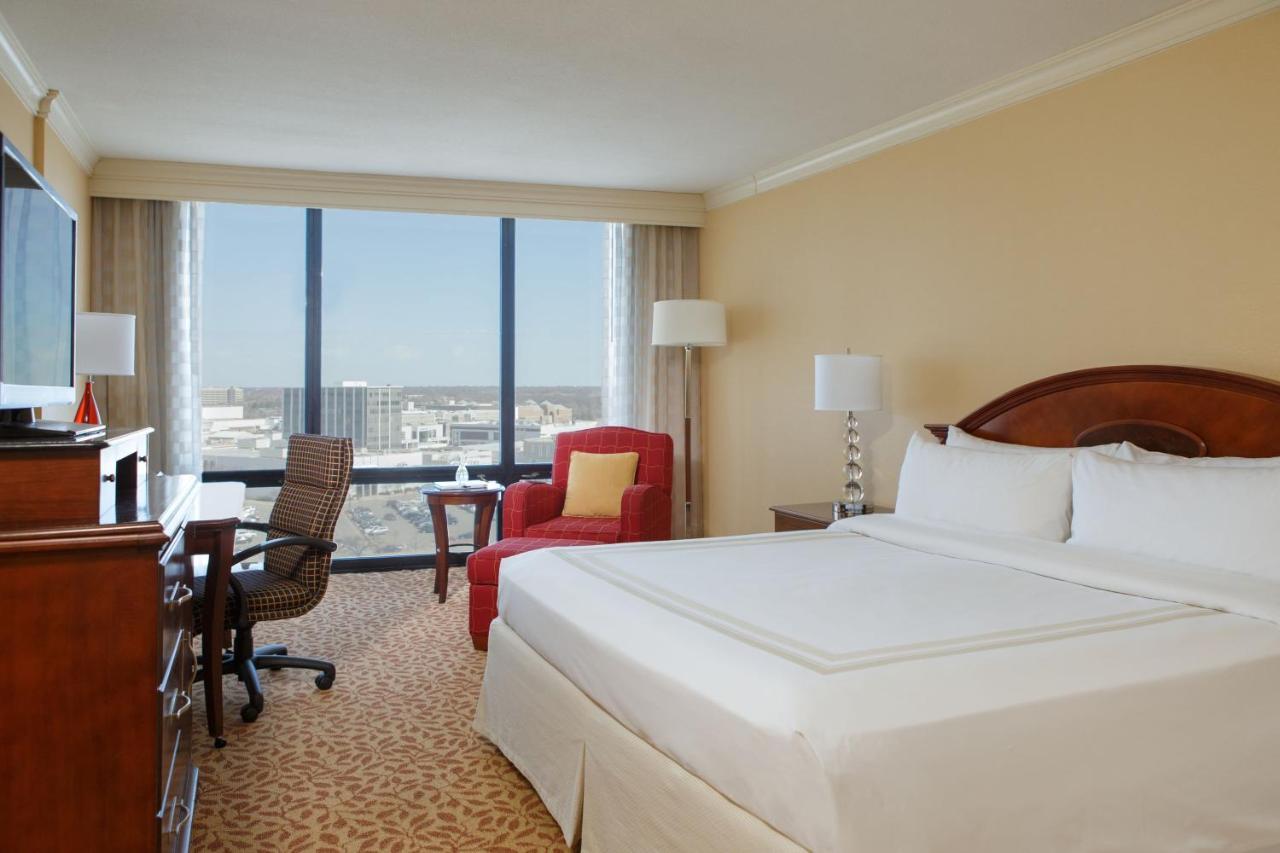 Chicago Marriott Oak Brook Hotel Exterior photo